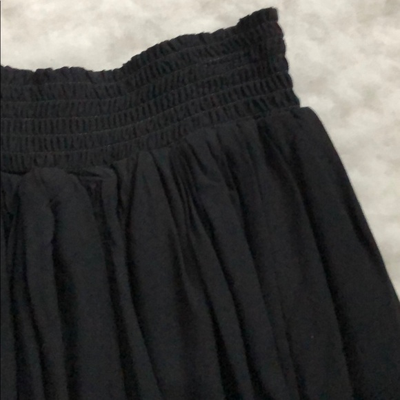 Mini skirt - Picture 2 of 2